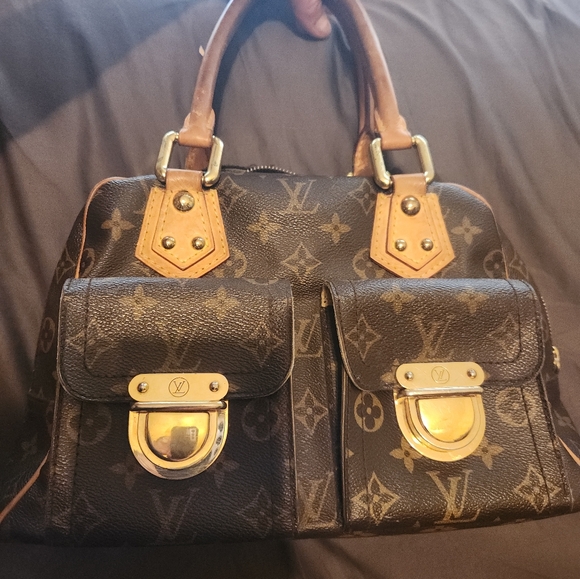 Authentic luxury Manhattan handbag - Picture 3 of 3